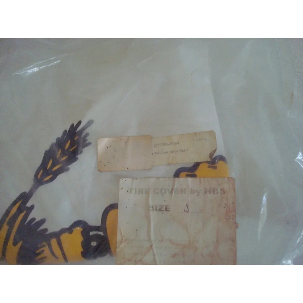 WICHITA STATE SHOCKERS TIRE WHEEL ‎ COVER 27X8   DEADSTOCK  VINTAGE T6